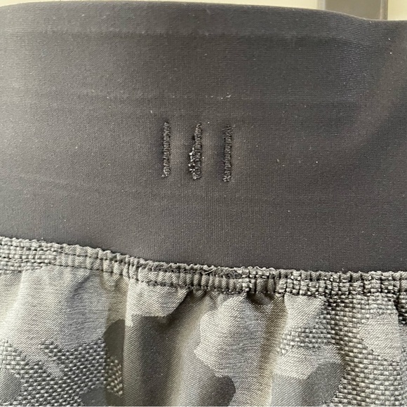 [S] Lululemon T.H.E. Short *Lineerless Mesh Camo 9” Men’s Training Gym Short - Picture 9 of 14